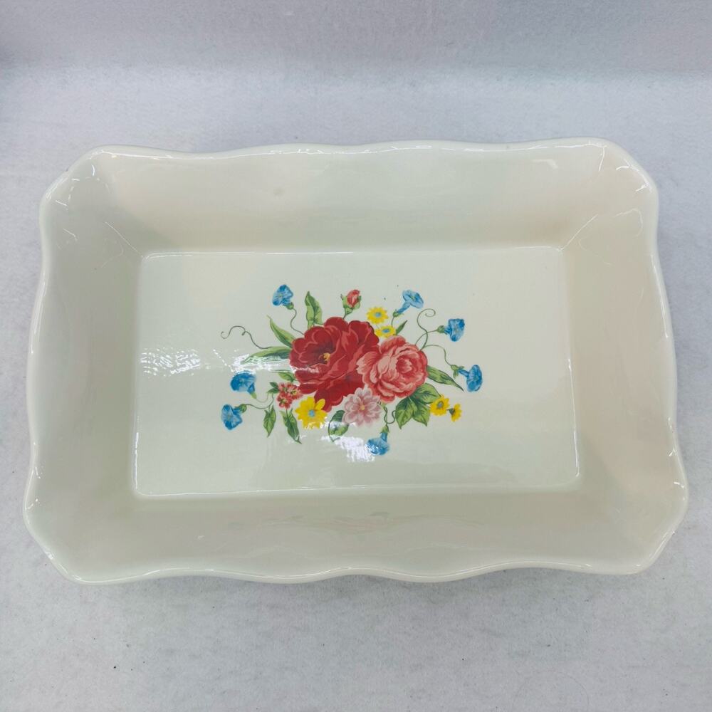 EUC Pioneer Woman Sweet Rose Blue Gingham Scalloped Casserole Ceramic 12”x8”